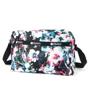 LeSportsac