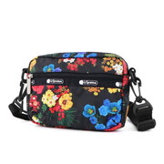 LeSportsac